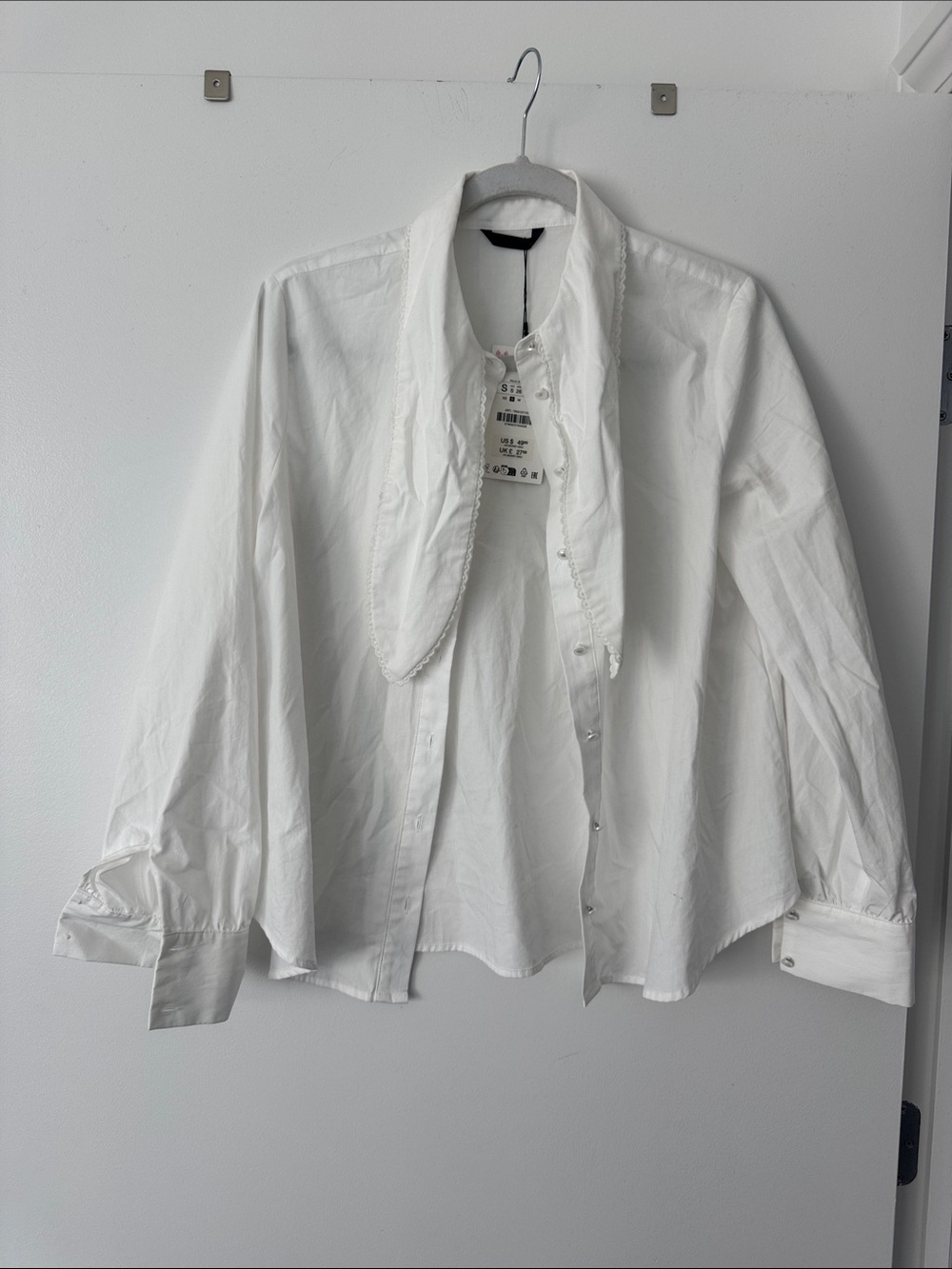 Zara White Cotton Poplin Blouse with Eyelet Tie Detail – Small